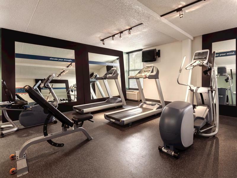 Hampton Inn Des Moines-Airport Экстерьер фото